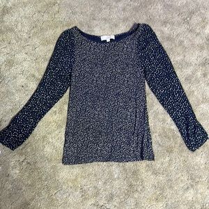 LN women’s Loft navy patterned top size XS